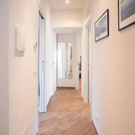 Apartment Baia Foce