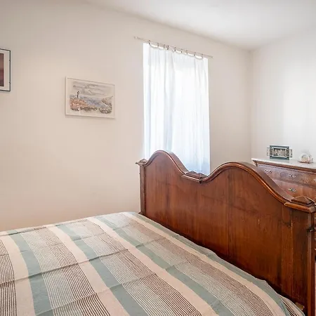 Apartment Baia Foce