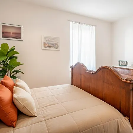 Apartament Baia Foce *
